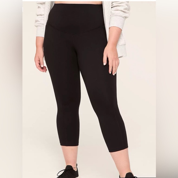 Livi Lane Bryant Stretch Capri Pant - Picture 1 of 7